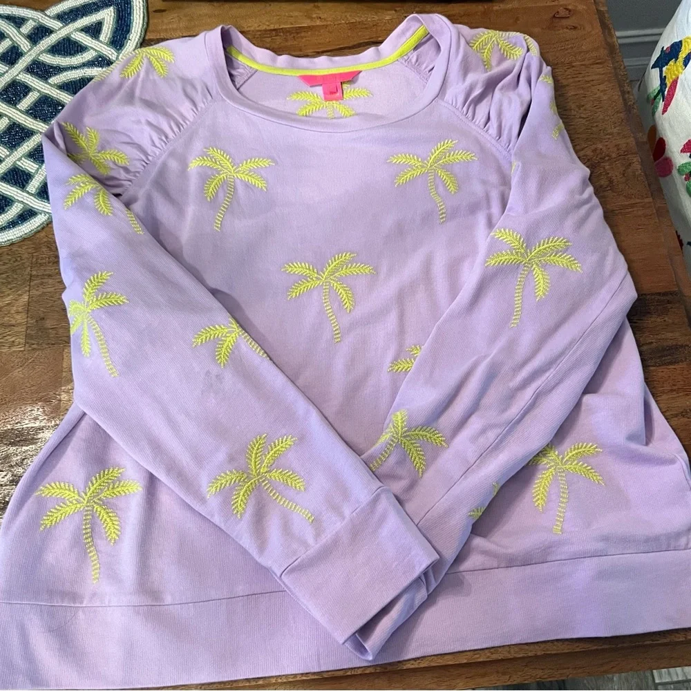 Lilly Pulitzer Women’s lightweight Aldean Sweatshirt, with palm leafs, X-Large - Picture 6 of 8